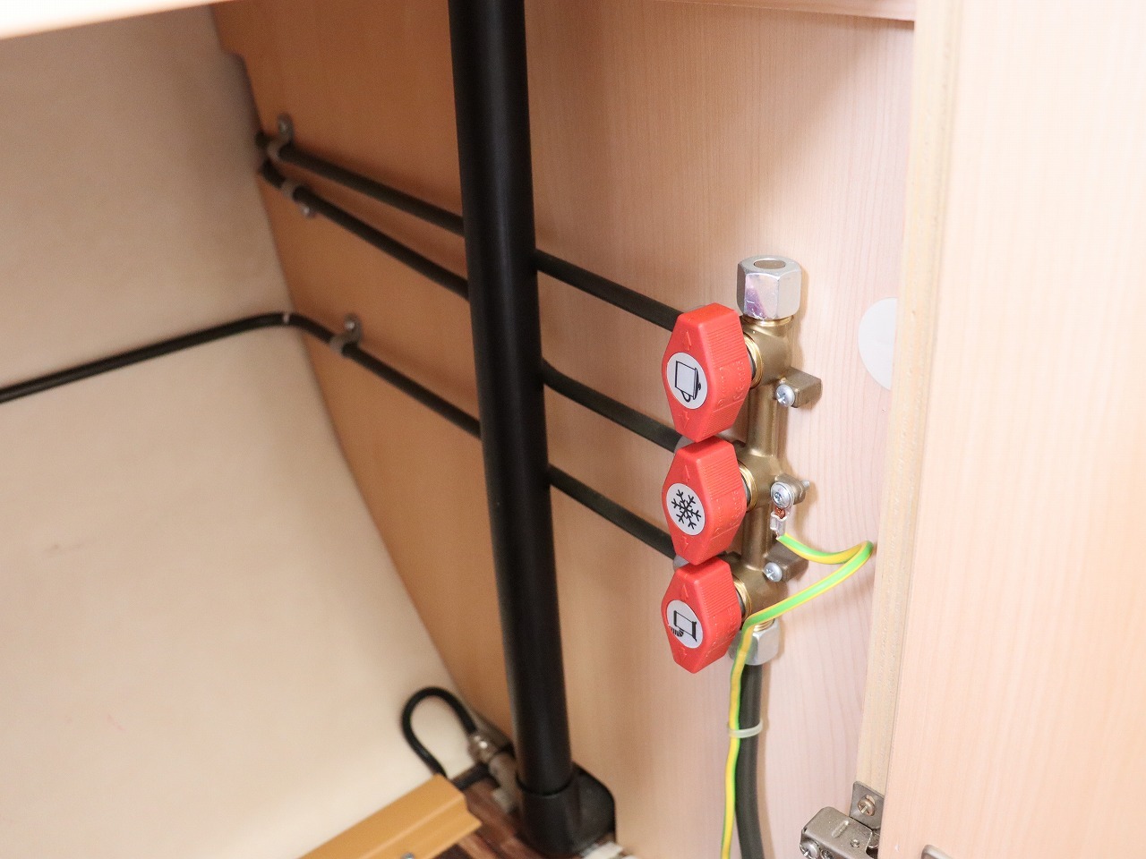 キャンピングカートレーラー