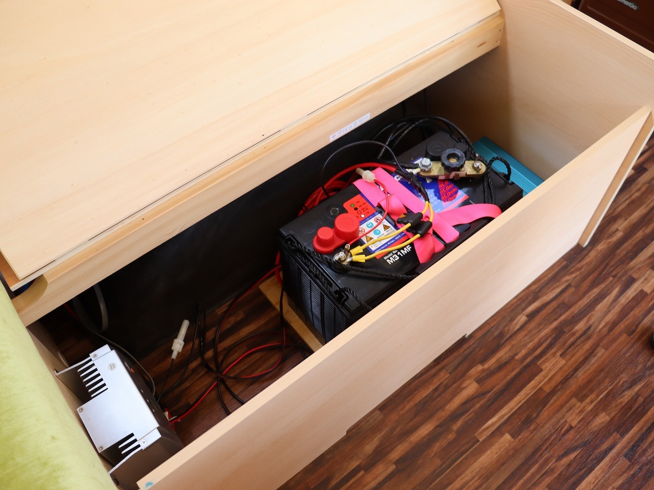 キャンピングカートレーラー