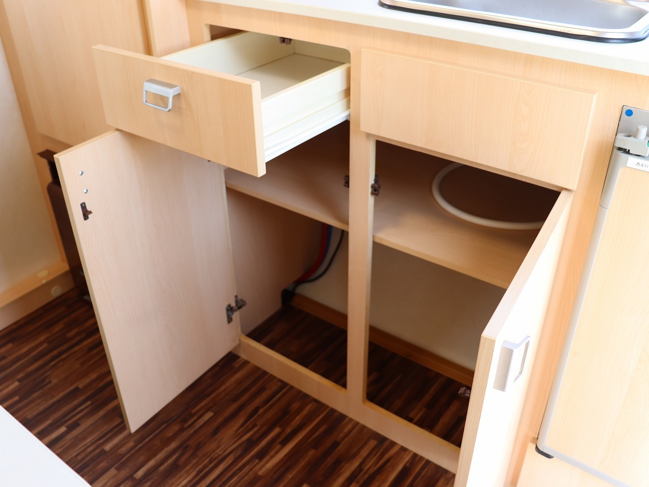 キャンピングカートレーラー