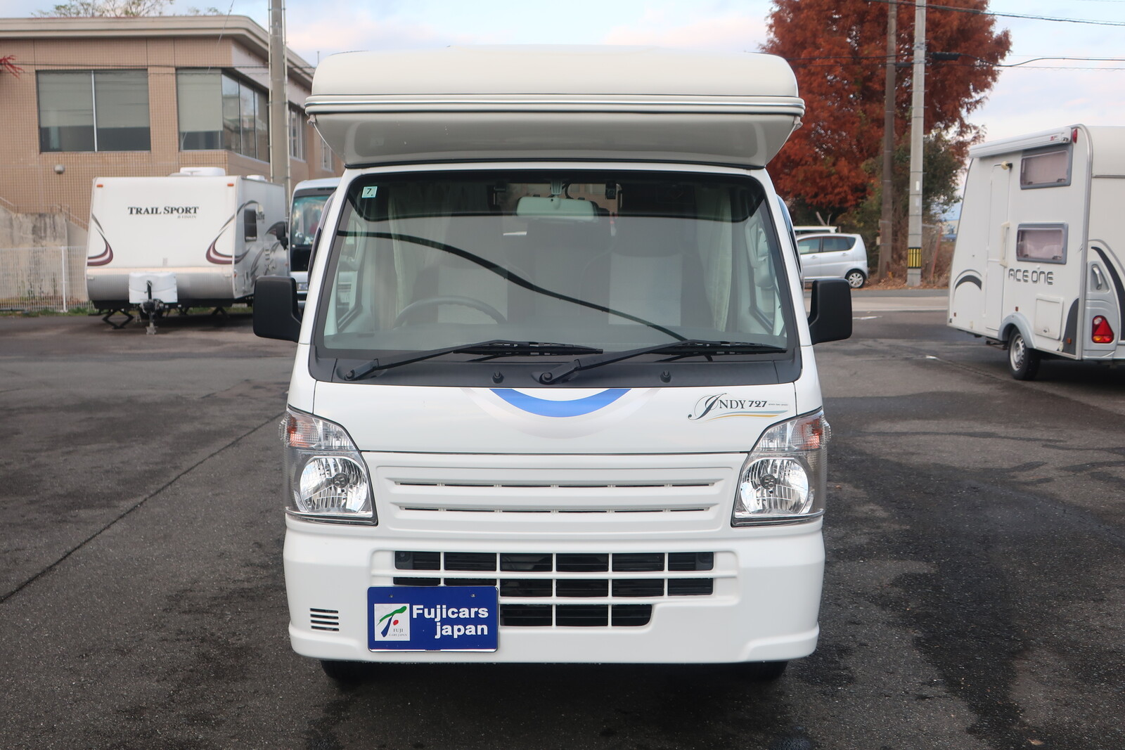 キャンピングカー軽キャンパー