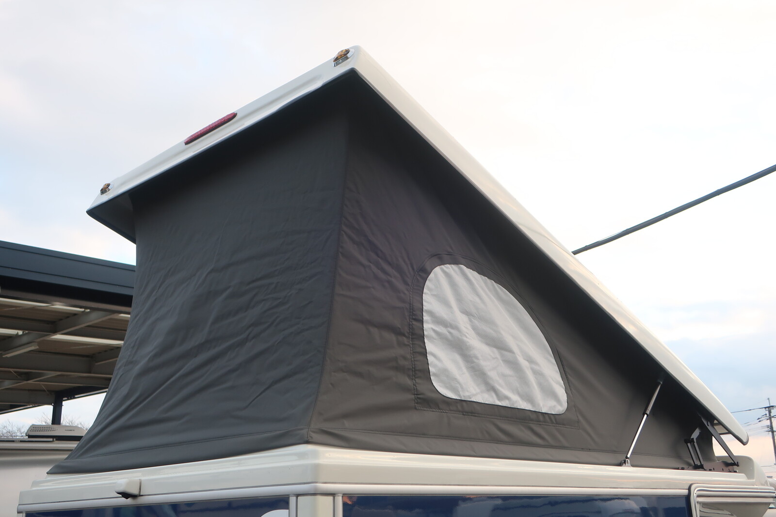 キャンピングカー軽キャンパー