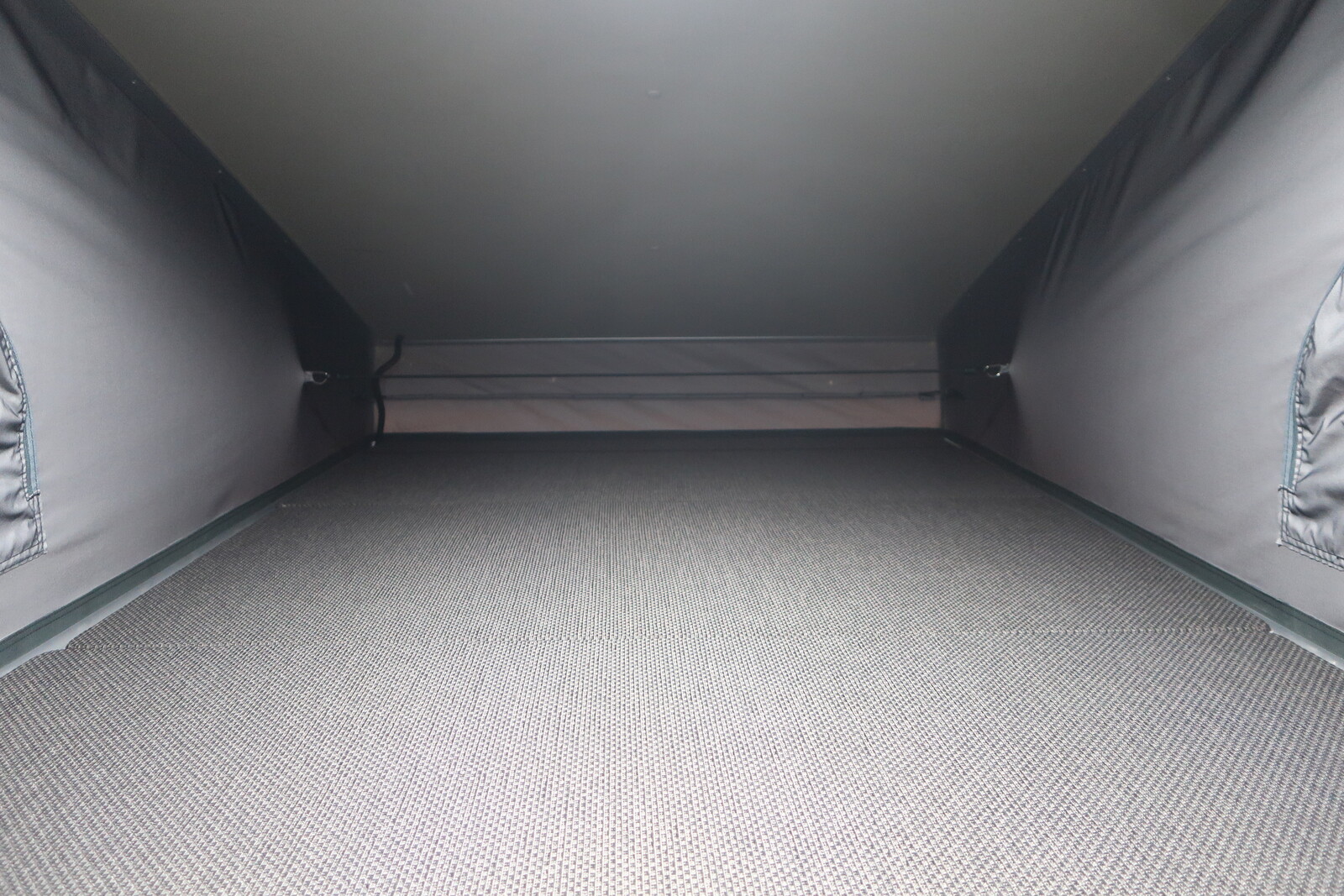 キャンピングカー軽キャンパー