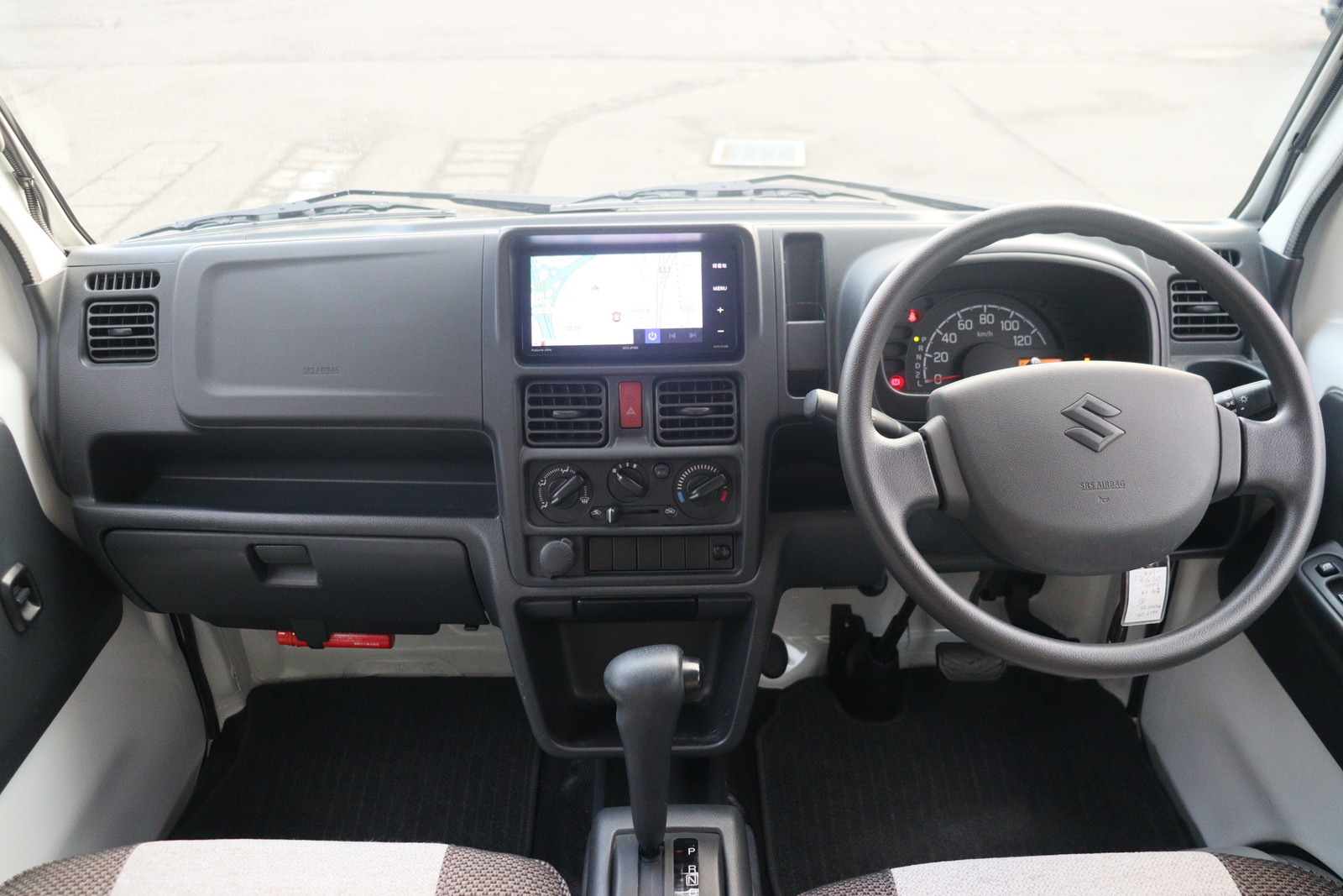 キャンピングカー軽キャンパー