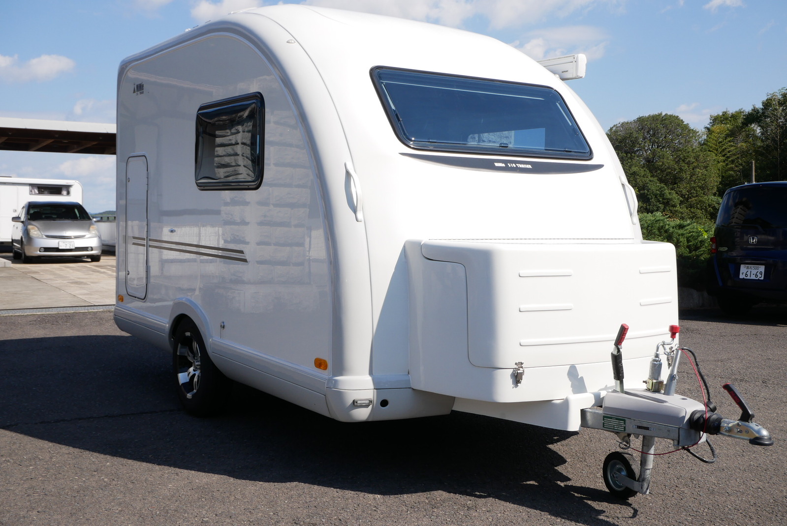 キャンピングカートレーラー