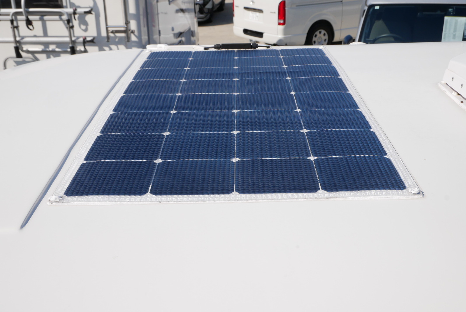 キャンピングカートレーラー