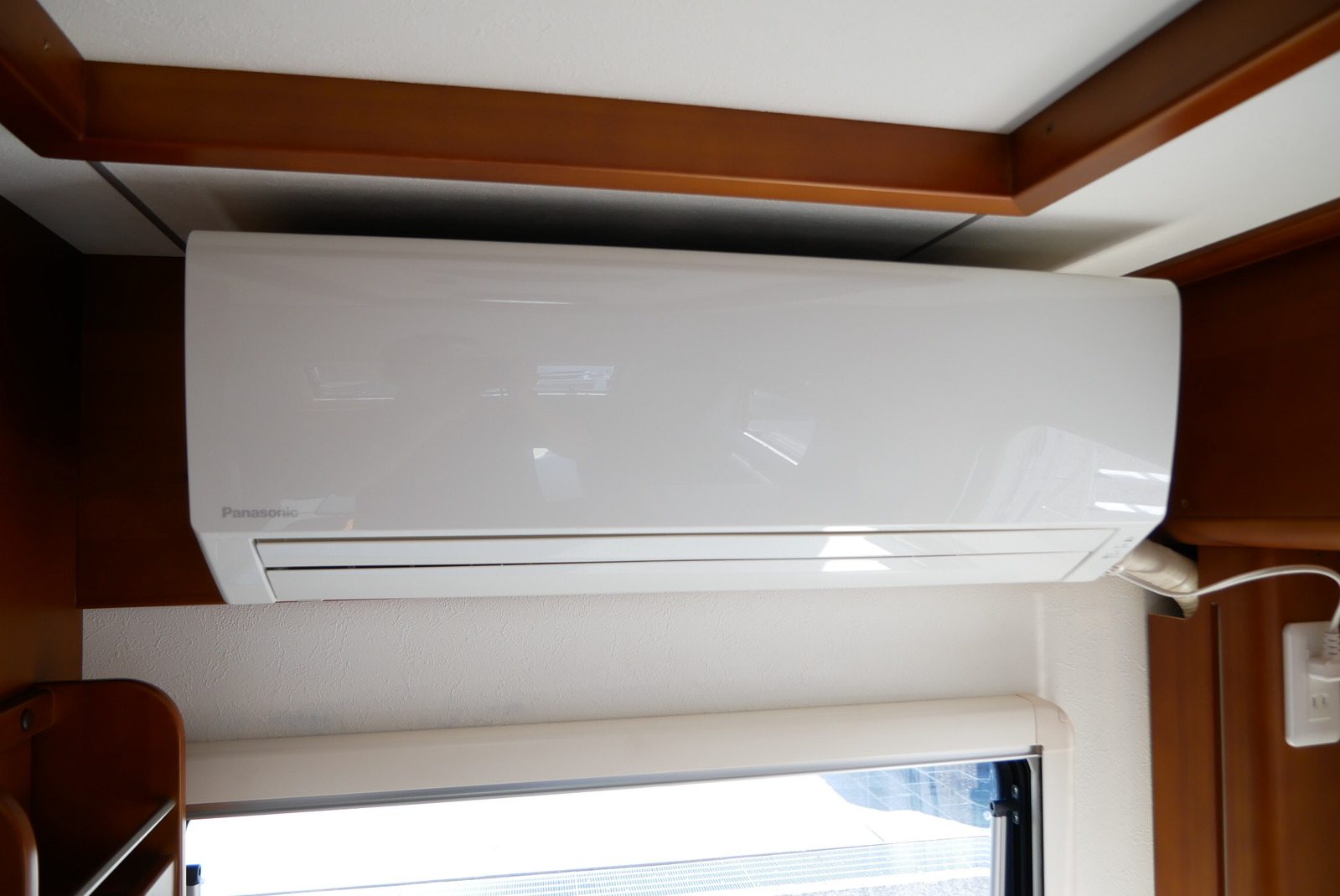 キャンピングカートレーラー