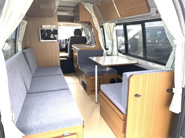 キャンピングカーバンコン