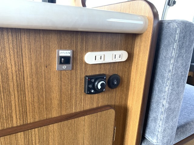 キャンピングカーバンコン