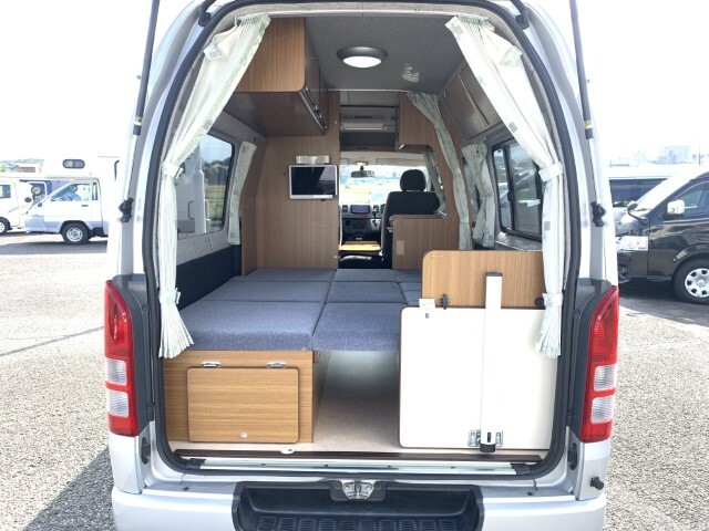 キャンピングカーバンコン