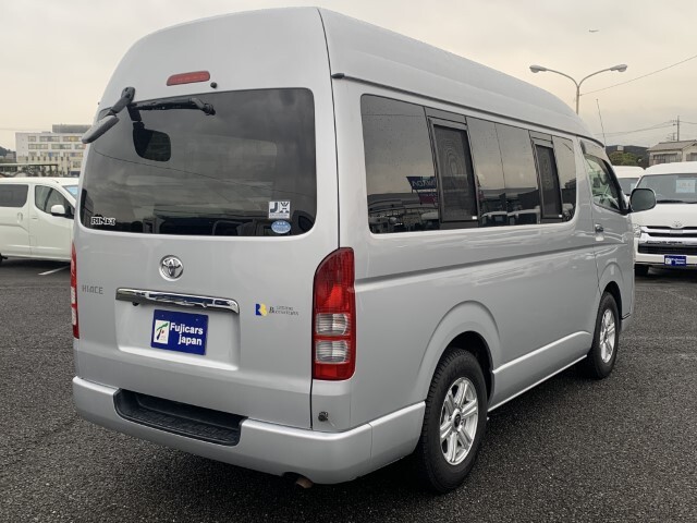 キャンピングカーバンコン