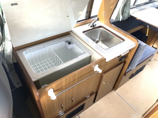 キャンピングカーバンコン