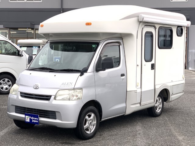 キャンピングカーキャブコン