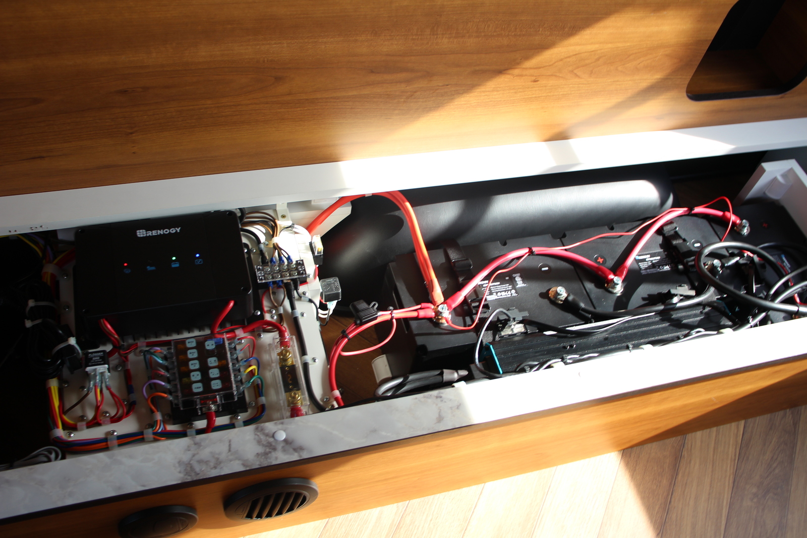 キャンピングカーバンコン