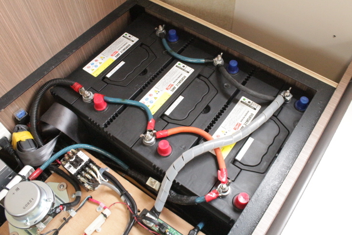 キャンピングカーキャブコン