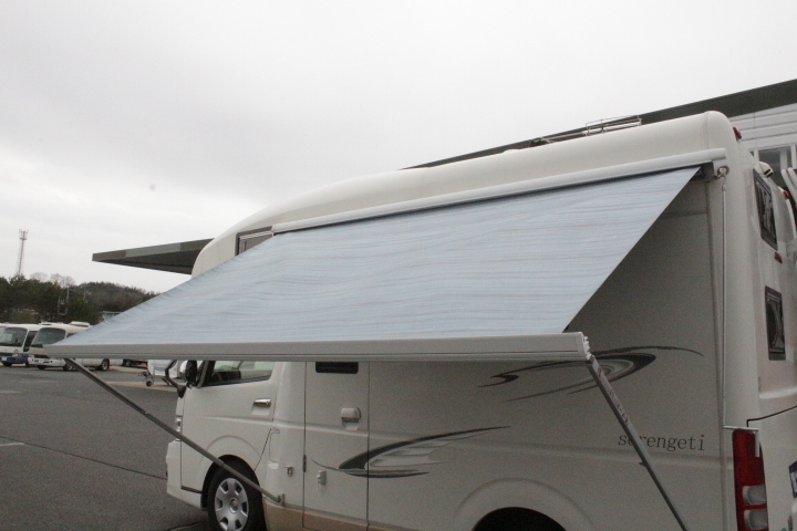 キャンピングカーキャブコン