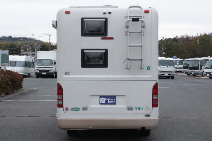 キャンピングカーキャブコン