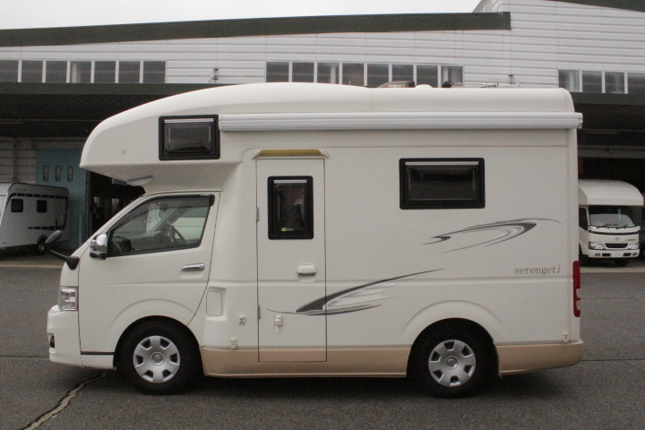 キャンピングカーキャブコン