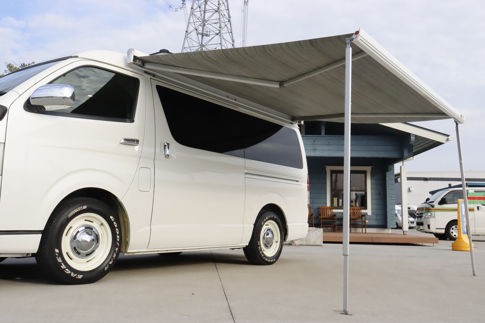 キャンピングカーバンコン