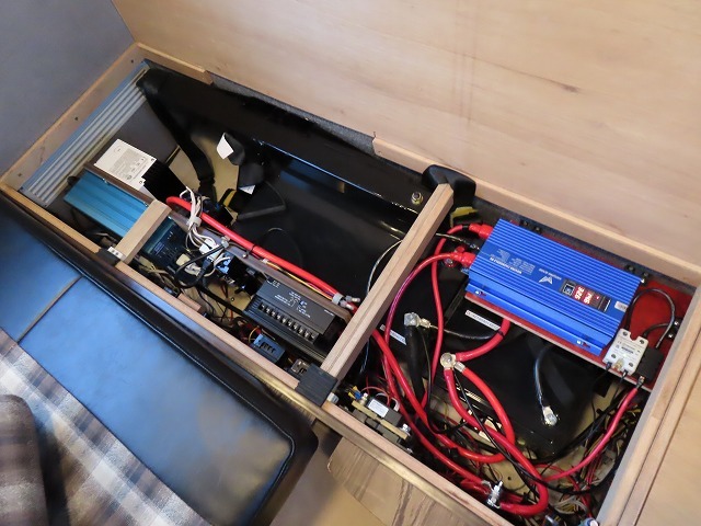 キャンピングカーキャブコン