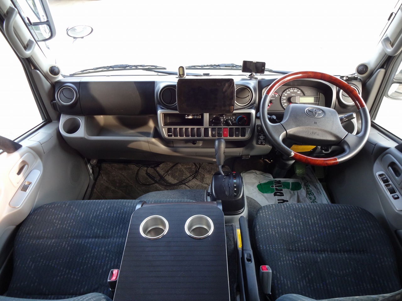 キャンピングカーキャブコン