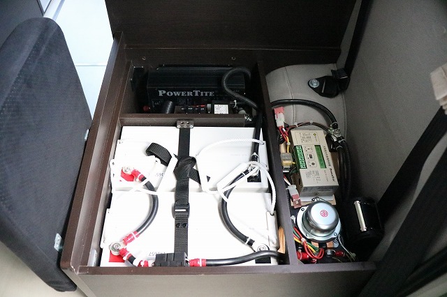 キャンピングカーバンコン