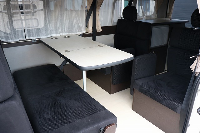 キャンピングカーバンコン