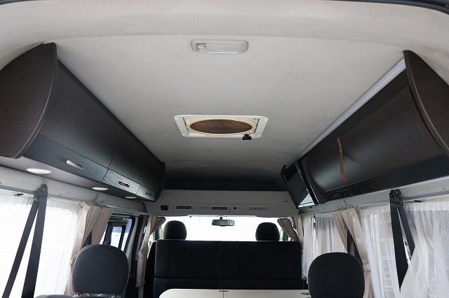 キャンピングカーバンコン