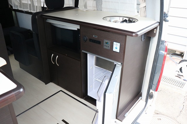 キャンピングカーバンコン