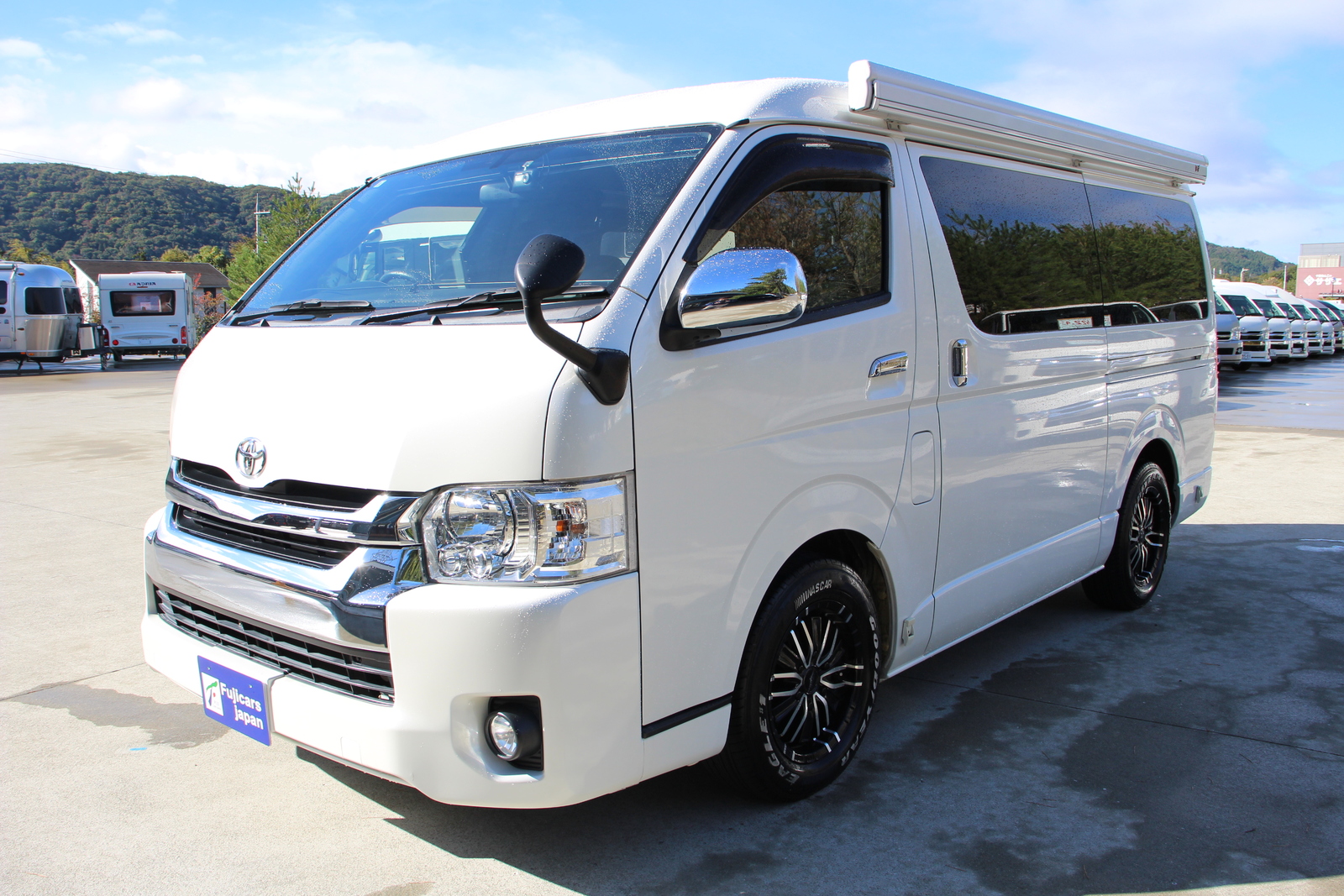 キャンピングカーバンコン