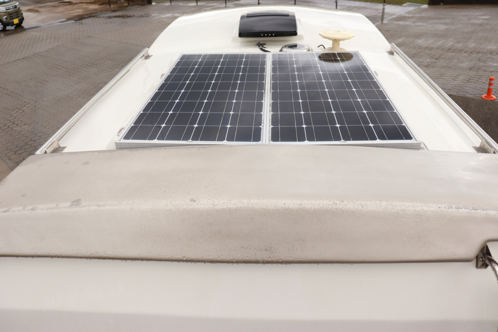 キャンピングカーキャブコン