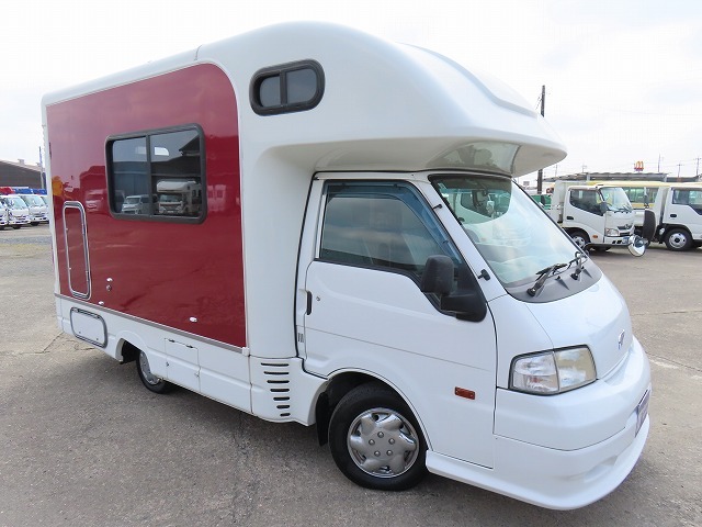 キャンピングカーキャブコン