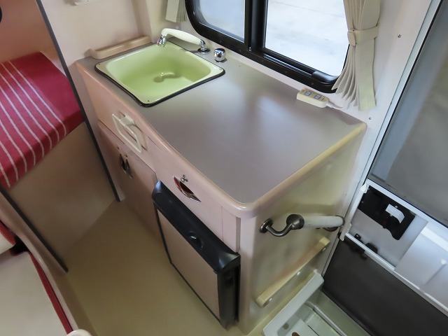 キャンピングカーキャブコン