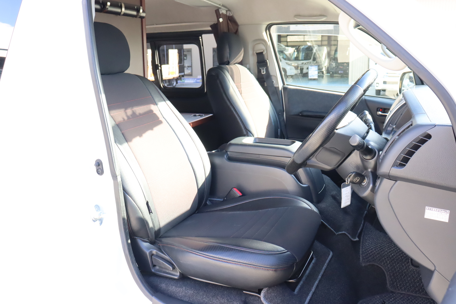 キャンピングカーバンコン