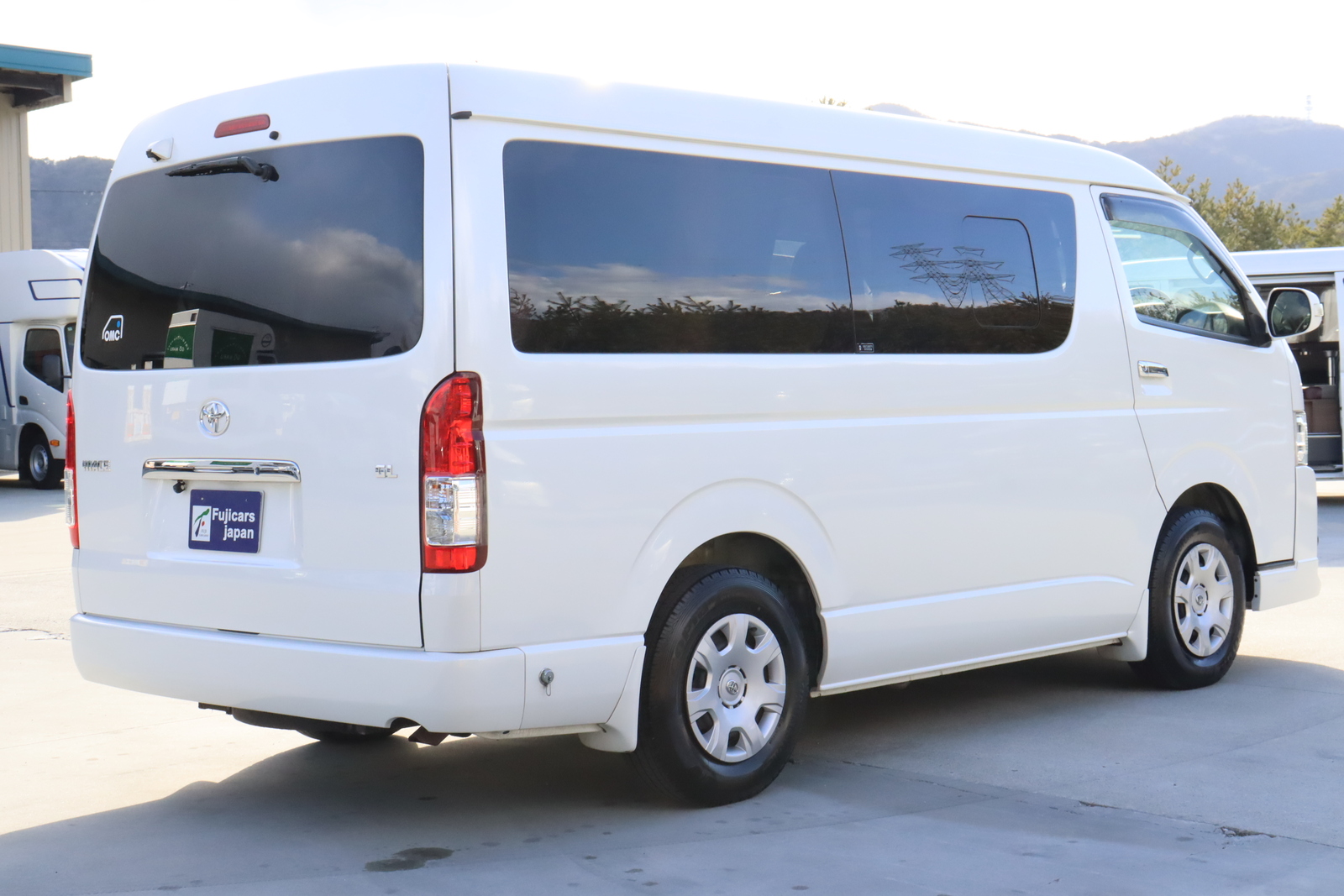 キャンピングカーバンコン