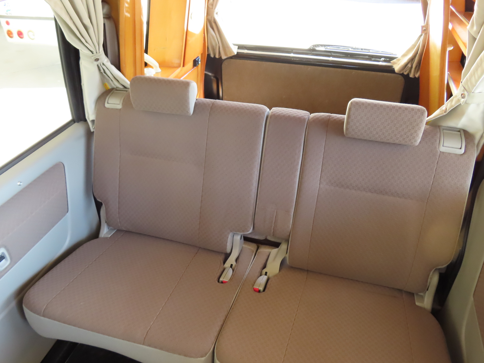 キャンピングカー軽キャンパー