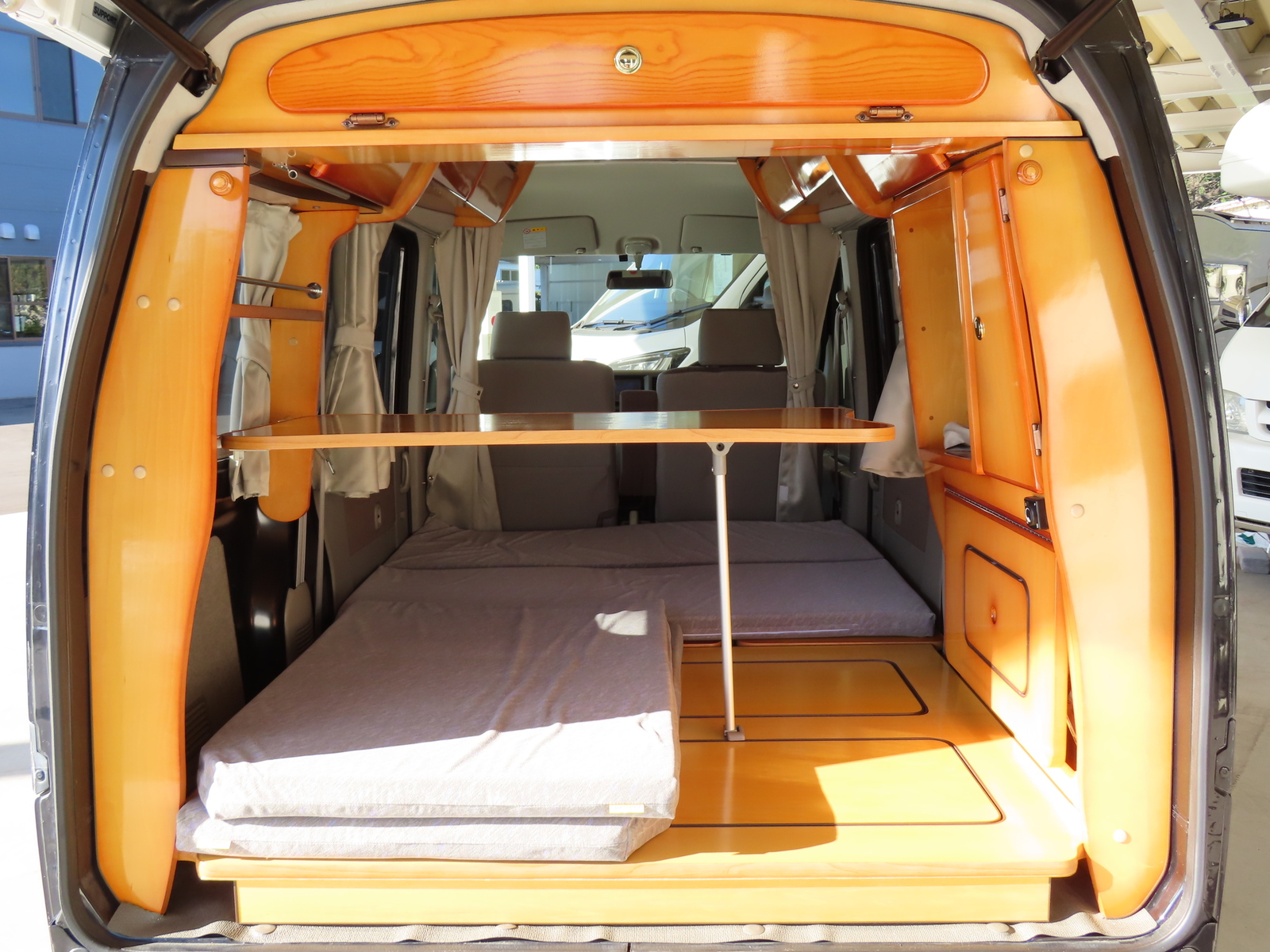 キャンピングカー軽キャンパー