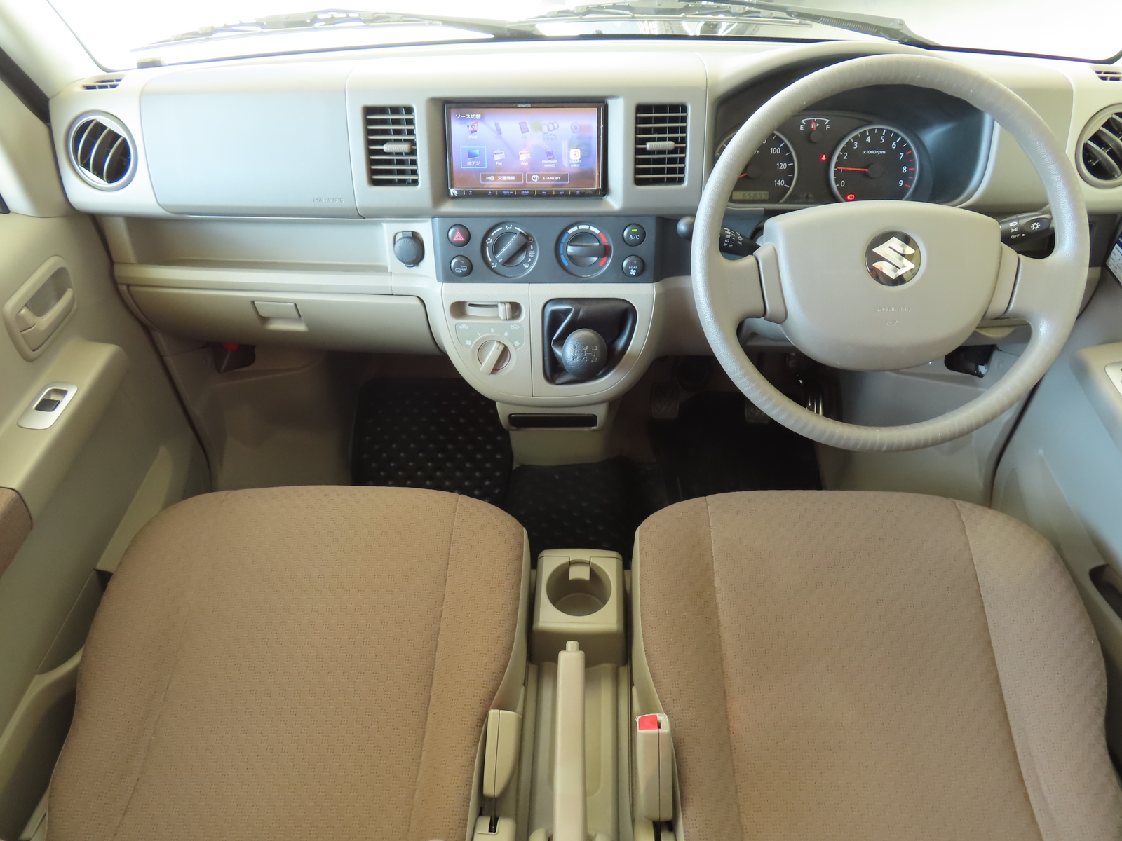 キャンピングカー軽キャンパー