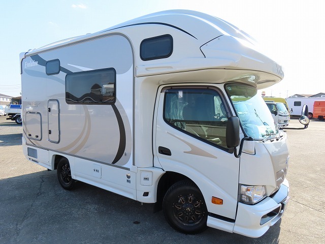 キャンピングカーキャブコン