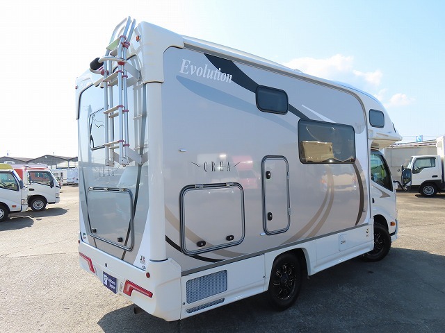 キャンピングカーキャブコン