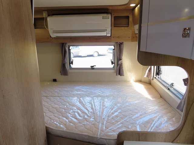 キャンピングカーキャブコン