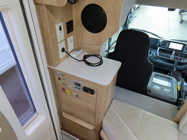 キャンピングカーキャブコン