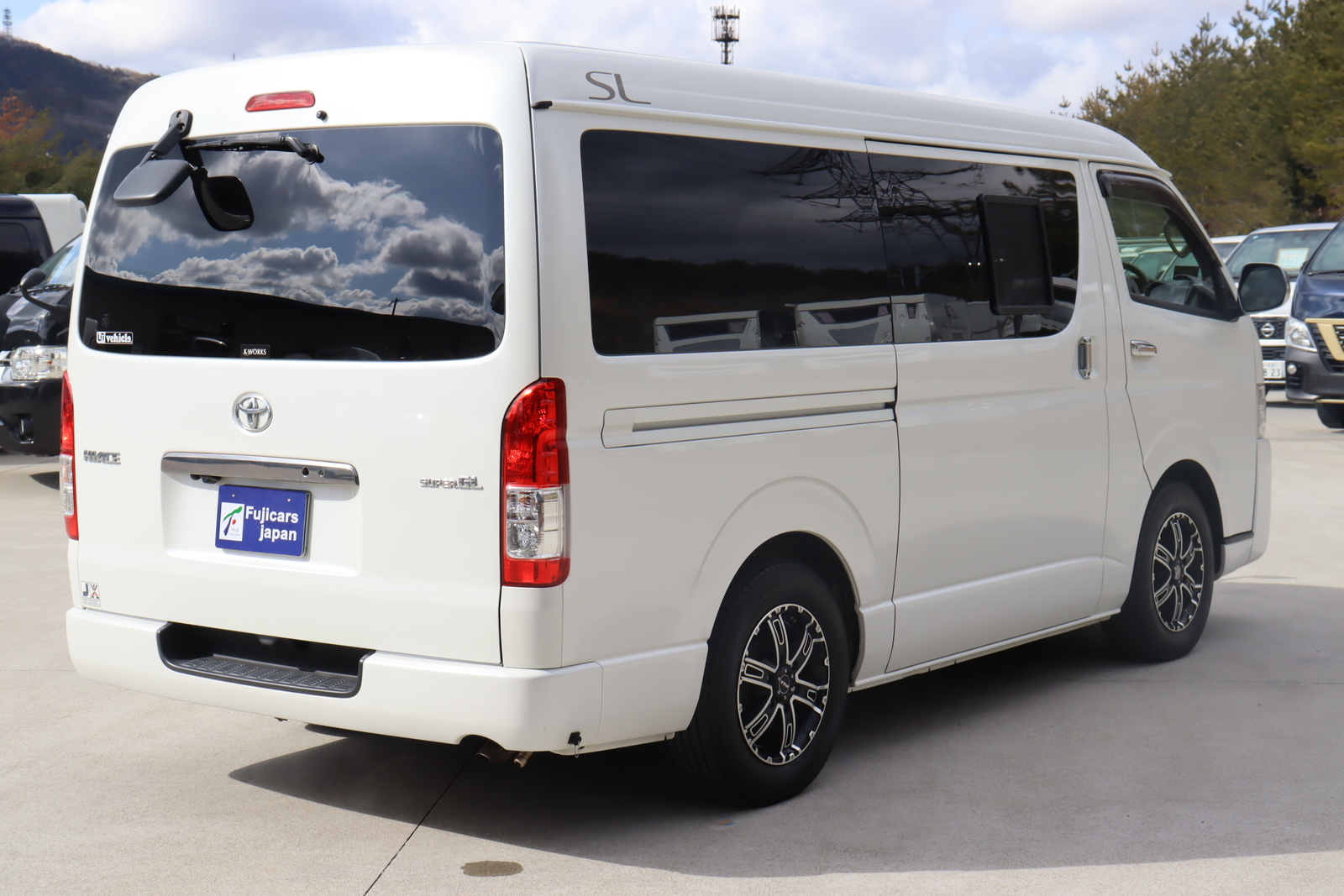 キャンピングカーバンコン