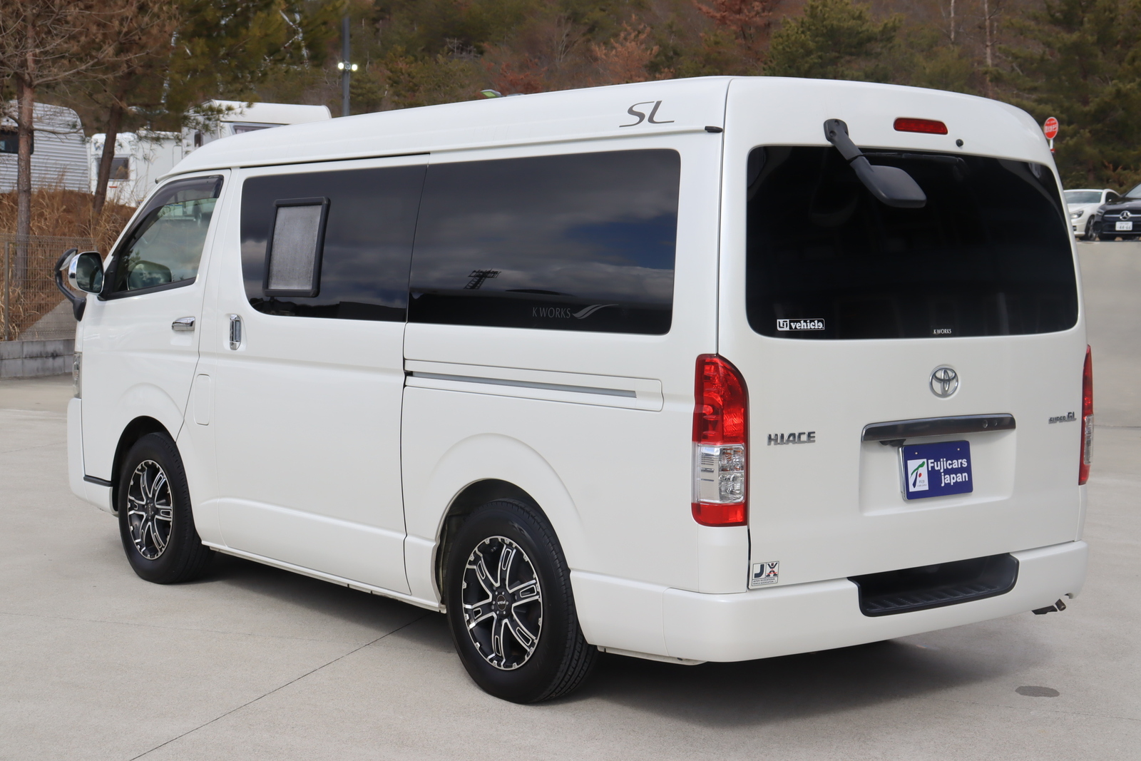 キャンピングカーバンコン