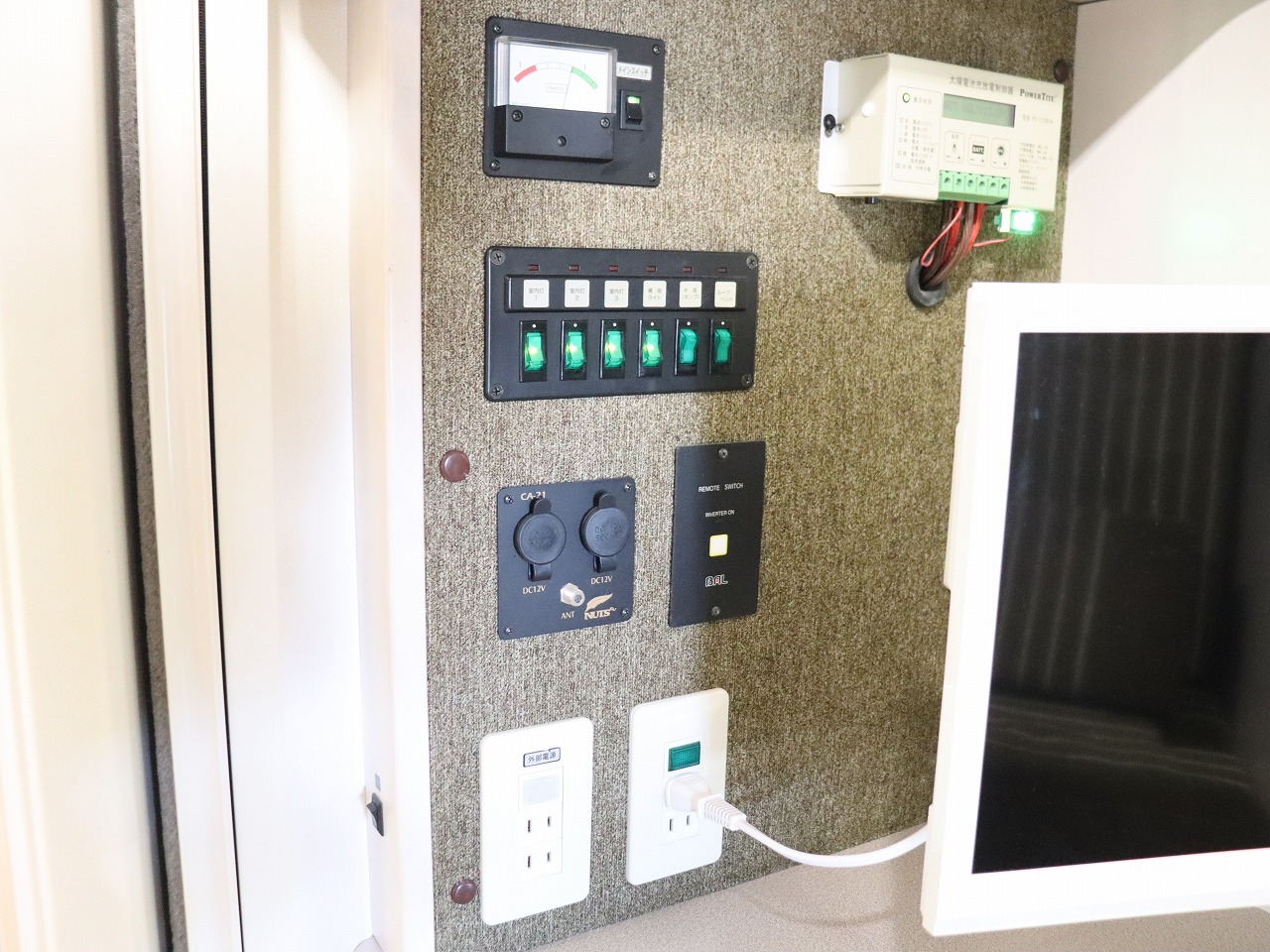 キャンピングカーキャブコン