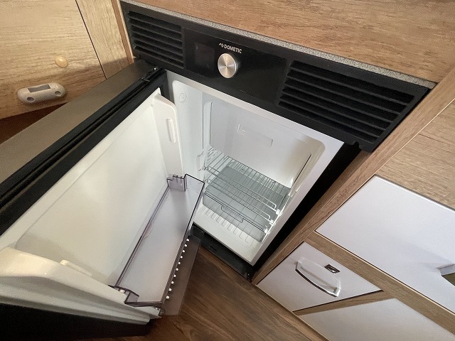 キャンピングカーキャブコン