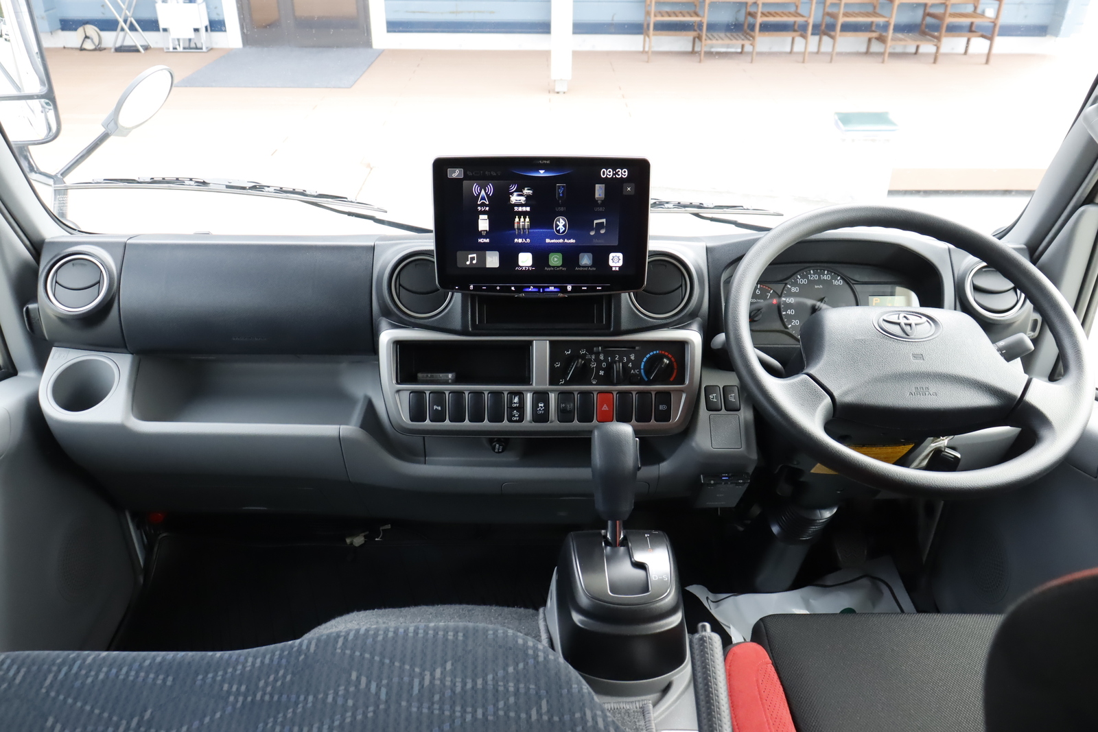 キャンピングカーキャブコン