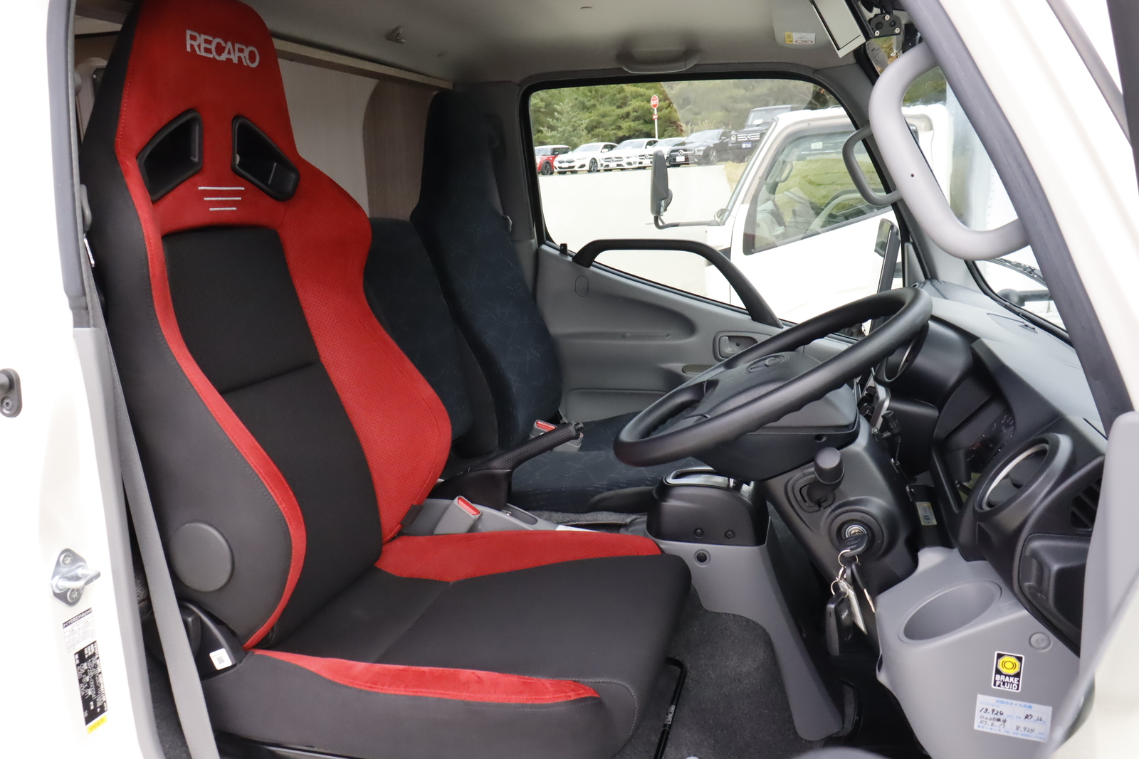 キャンピングカーキャブコン