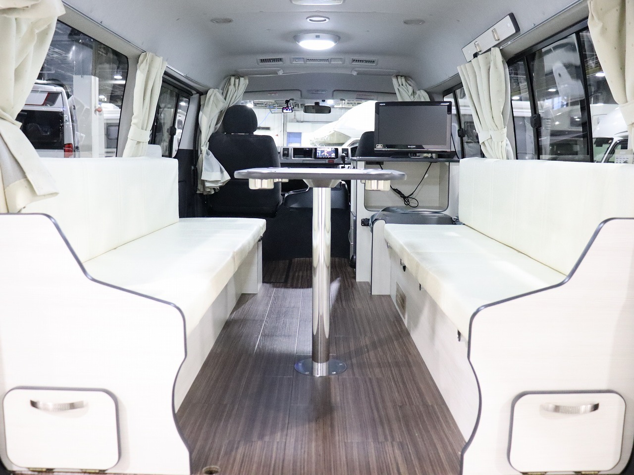 キャンピングカーバンコン