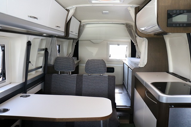 キャンピングカーバンコン