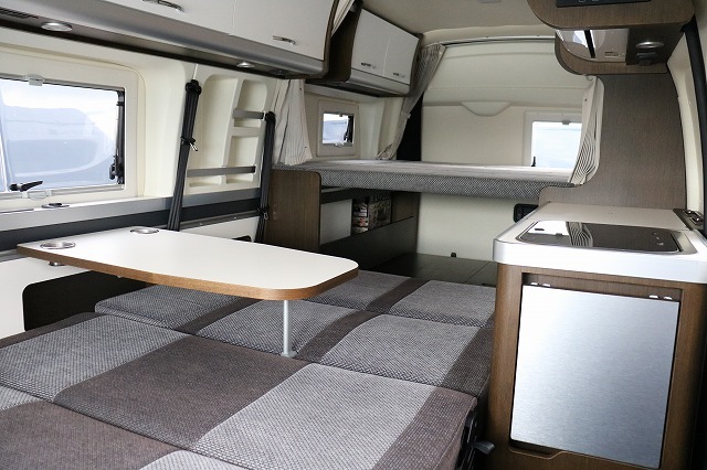 キャンピングカーバンコン